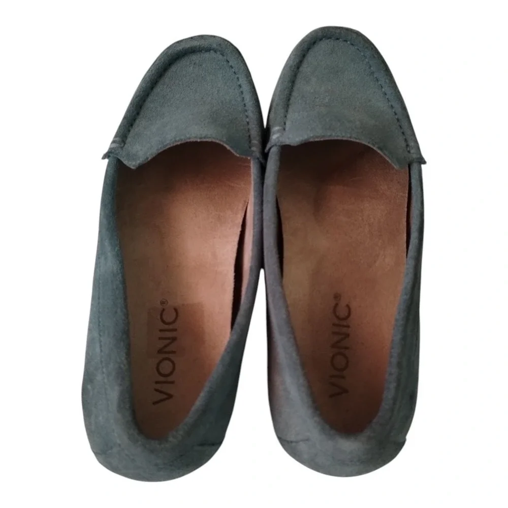VIONIC Chill Debbie Suede Loafers Women's Size 6.5‎ Tan Slip On Comfort Shoes